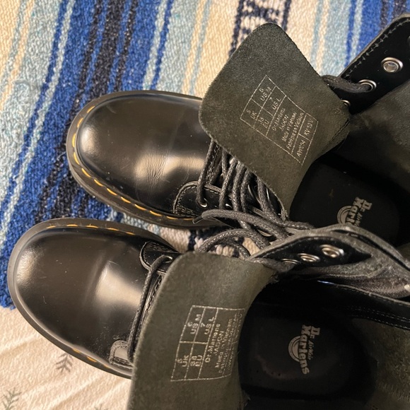 Dr.Martens / Boots - Picture 3 of 6